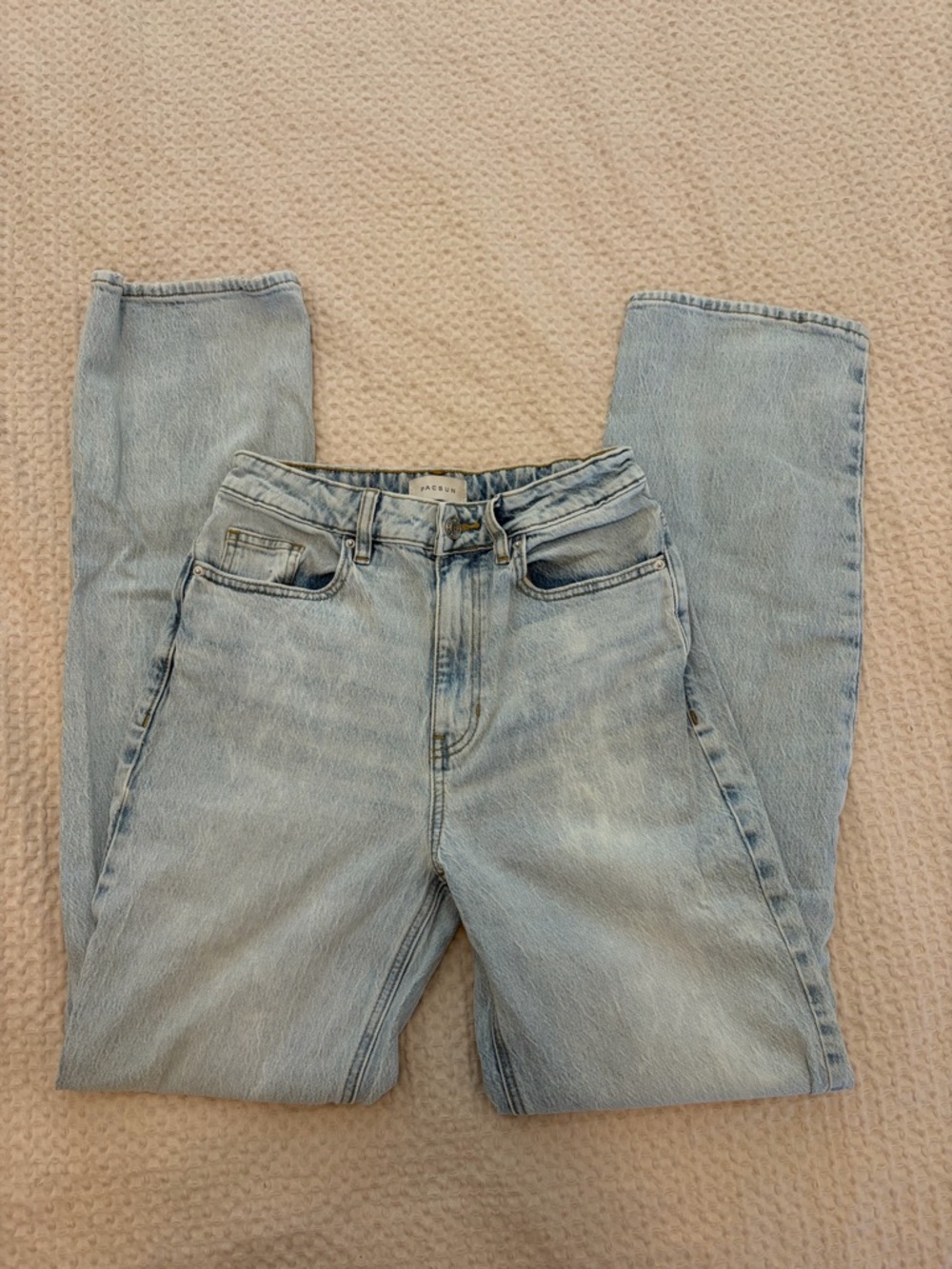 PacSun Light Wash High-Rise Women's Jeans